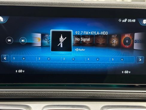 Used 2023 Mercedes-Benz GLE 350 GLE 350 4MATIC Sport Utility 4 w/ Premium Package image 39