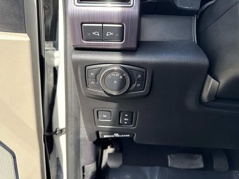 Used 2020 Ford F250 Limited image 32
