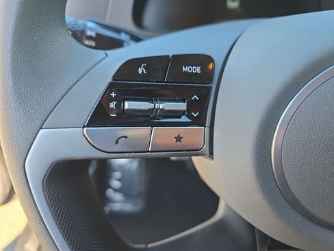 Used 2024 Hyundai Elantra SE image 22