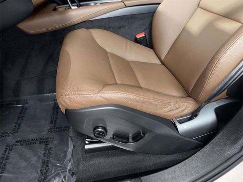 Certified 2025 Volvo XC90 B6 Plus image 3