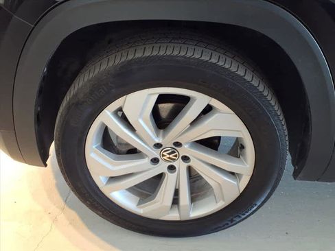 Used 2022 Volkswagen Atlas SE w/ Panoramic Sunroof Package image 8