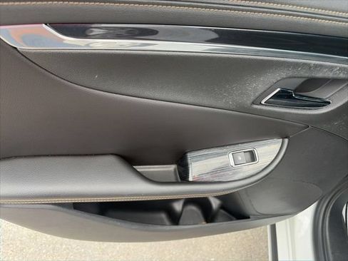 Used 2018 Chevrolet Impala LT FWD image 12