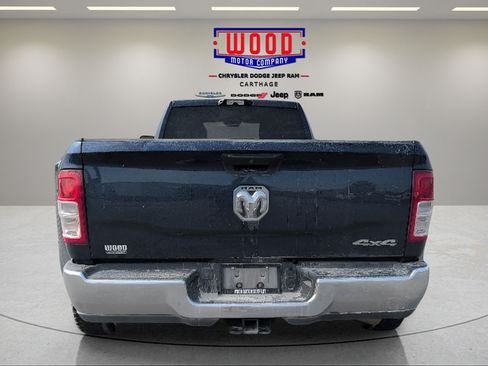 Used 2023 RAM 3500 Tradesman w/ Chrome Appearance Group AWD/4WD image 4