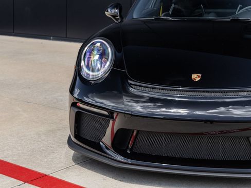 Certified 2018 Porsche 911 GT3 RWD image 24