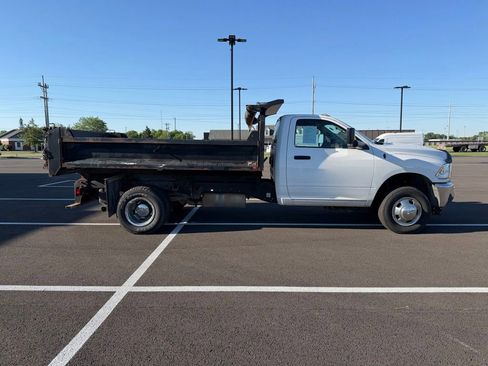 Used 2018 RAM 3500 Tradesman w/ Power & Remote Entry Group AWD/4WD image 4