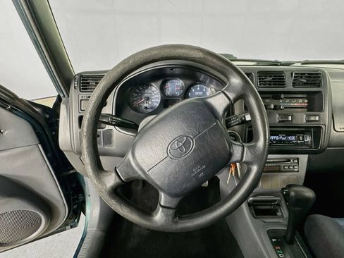 Used 1997 Toyota RAV4 2WD 4-Door w/ Upgrade Pkg w/ Tilt Wheel image 11