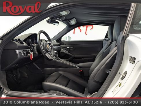 Used 2018 Porsche 718 Cayman RWD image 11