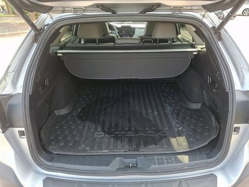 Used 2020 Subaru Outback Limited AWD/4WD image 30