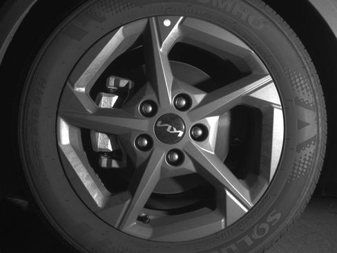 Used 2025 Kia K4 LXS image 12