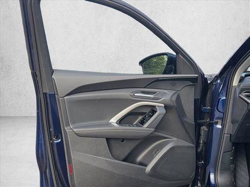 New 2025 Audi Q5 Premium w/ Convenience Package image 13