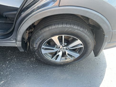 Used 2016 Toyota RAV4 XLE AWD/4WD image 52
