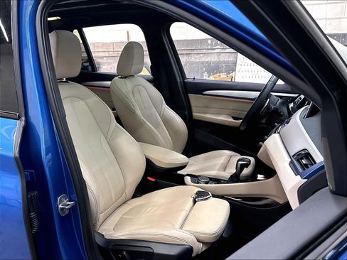 Used 2019 BMW X1 xDrive28i w/ M Sport Package AWD/4WD image 10
