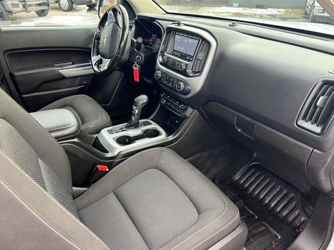 Used 2022 Chevrolet Colorado LT w/ Fleet Safety Package image 10