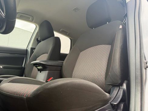 Used 2019 Mitsubishi Outlander Sport SE image 11