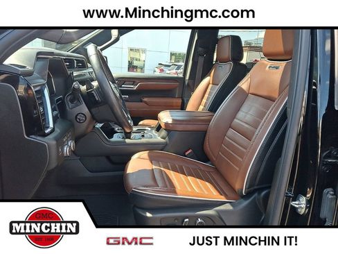 Used 2023 GMC Sierra 1500 Denali Ultimate AWD/4WD image 14