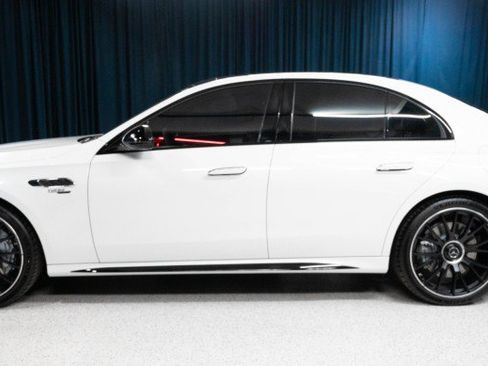 New 2026 Mercedes-Benz E 53 AMG e 4MATIC Sedan image 8