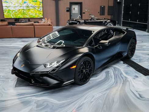 Used 2023 Lamborghini Huracan Tecnica RWD image 23