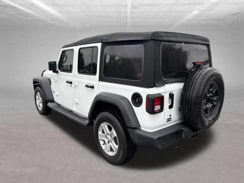 Used 2019 Jeep Wrangler Unlimited Sport AWD/4WD image 3