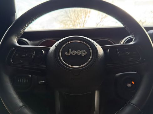 Used 2021 Jeep Wrangler Unlimited Sport image 30