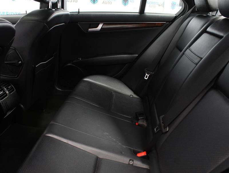 Used 2014 Mercedes-Benz C 250 Sedan image 16