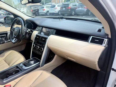 Used 2016 Land Rover Discovery Sport HSE AWD/4WD image 39