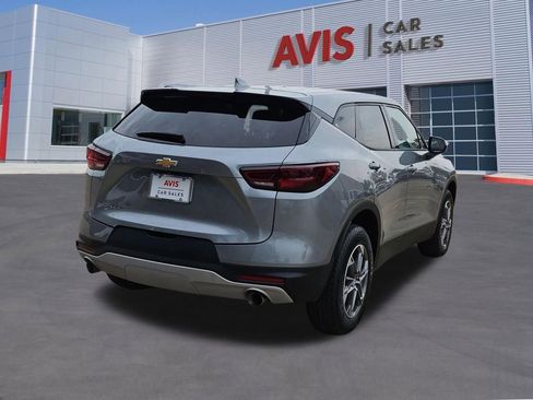 Used 2025 Chevrolet Blazer LT FWD image 6
