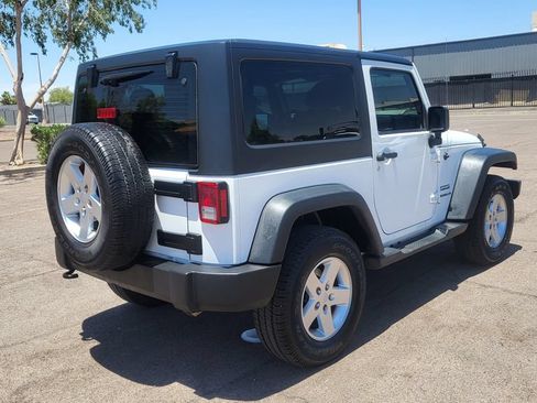 Used 2015 Jeep Wrangler Sport w/ Quick Order Package 24S AWD/4WD image 9