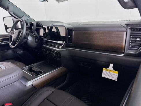 New 2026 Chevrolet Silverado 3500 High Country w/ High Country Premium Package AWD/4WD image 25