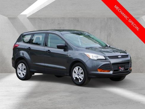 Used 2015 Ford Escape S FWD image 1