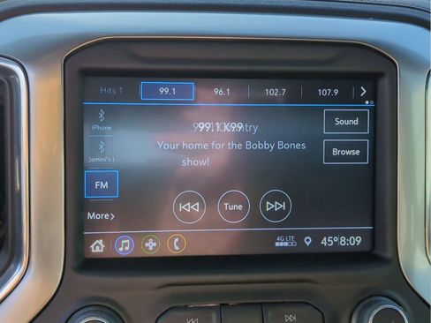 Used 2022 Chevrolet Silverado 1500 LT Trail Boss image 17