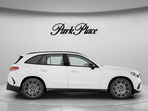 New 2026 Mercedes-Benz GLC 43 AMG 4MATIC image 24