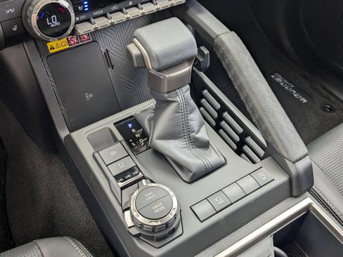 New 2026 Toyota 4Runner Limited AWD/4WD image 16