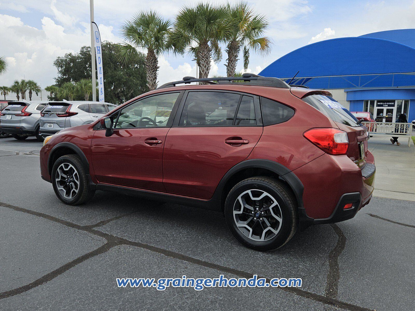 Used 2017 Subaru Crosstrek 2.0i Premium w/ Popular Package #1 AWD/4WD image 3