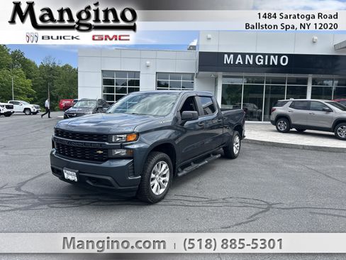 Used 2019 Chevrolet Silverado 1500 Custom w/ Custom Convenience Package AWD/4WD image 1