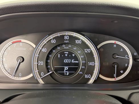 Used 2017 Honda Accord EX image 40