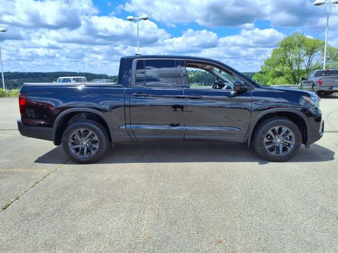Used 2024 Honda Ridgeline Sport image 6