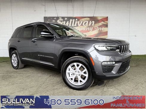 Used 2022 Jeep Grand Cherokee Limited w/ Luxury Tech Group II image 1