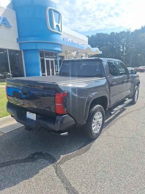 Used 2025 Toyota Tacoma SR5 AWD/4WD image 6