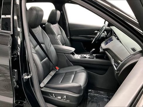 Used 2023 Cadillac XT4 Sport FWD image 8