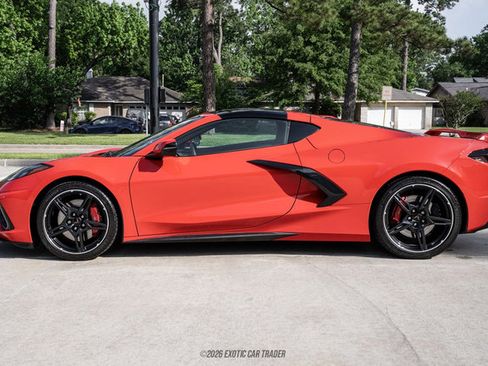 Used 2024 Chevrolet Corvette Stingray Premium Cpe w/ Z51 Performance Package RWD image 3