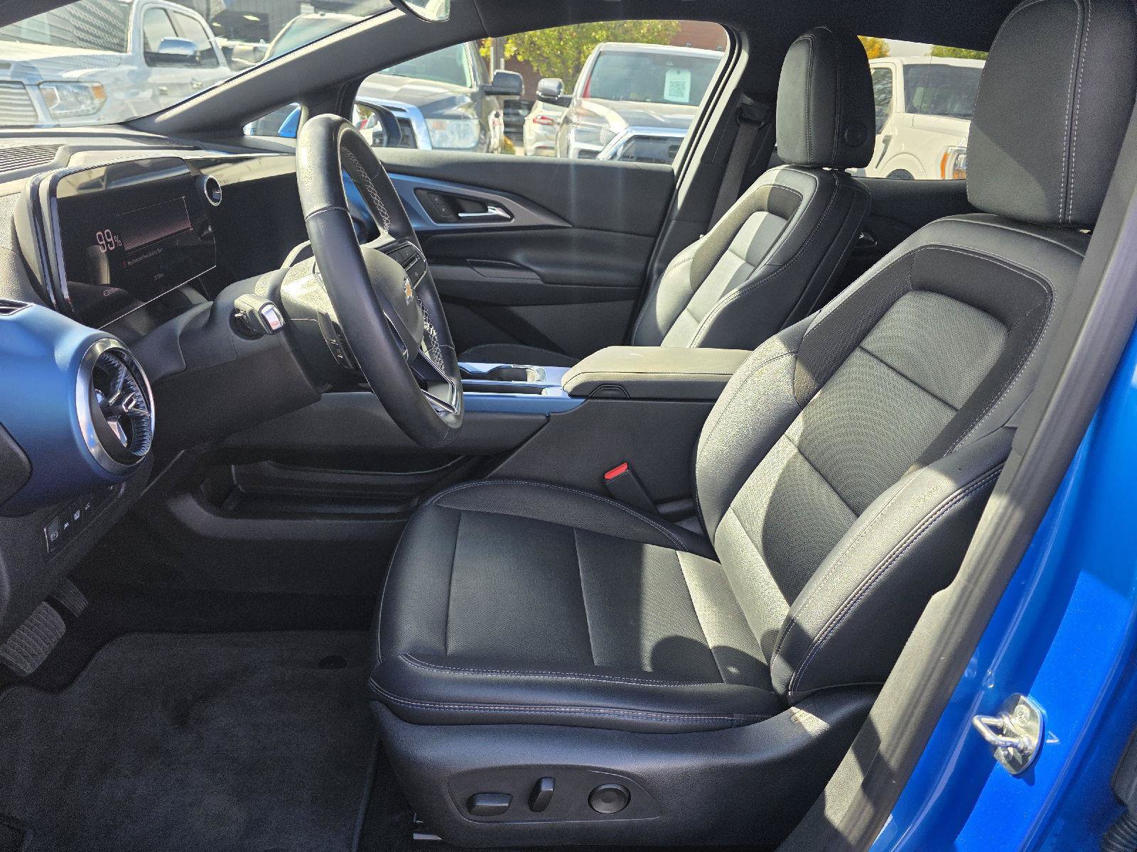 Used 2024 Chevrolet Equinox EV LT AWD/4WD image 7
