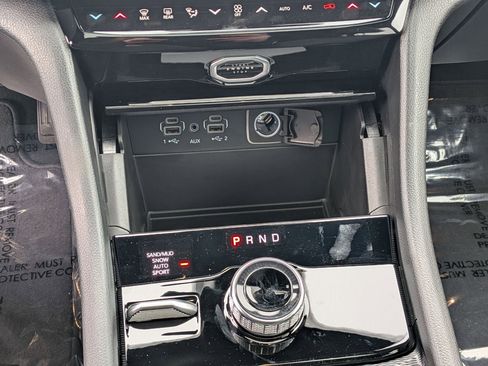 New 2026 Jeep Grand Cherokee L Limited w/ Limited Altitude Package AWD/4WD image 21
