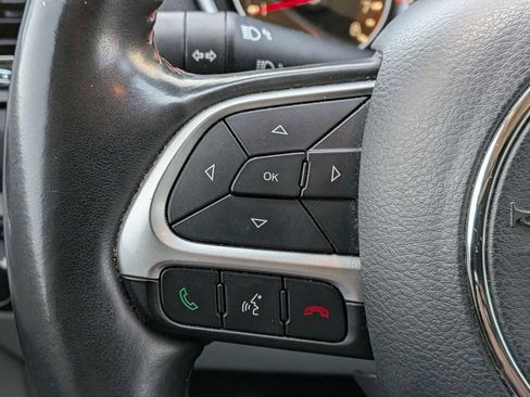 Used 2018 Jeep Compass Limited w/ Navigation Group FWD image 25