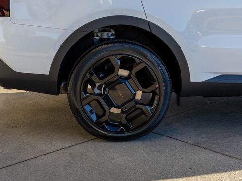 New 2026 Kia Sorento X-Line EX image 32