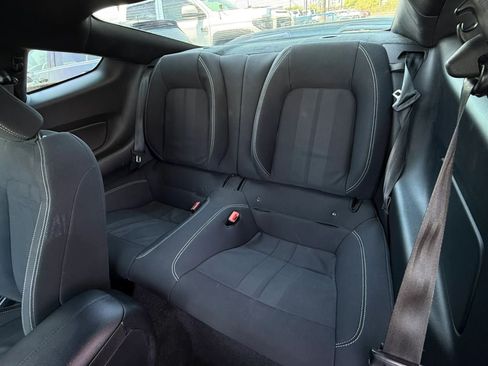 Used 2018 Ford Mustang GT RWD image 40