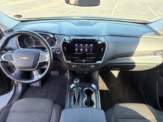 Used 2020 Chevrolet Traverse LT FWD image 14