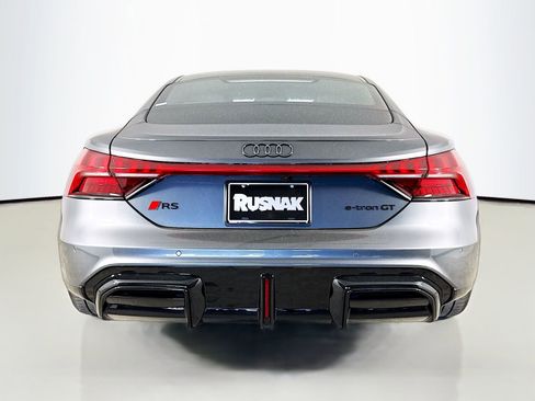 New 2026 Audi RS e-tron GT performance image 6