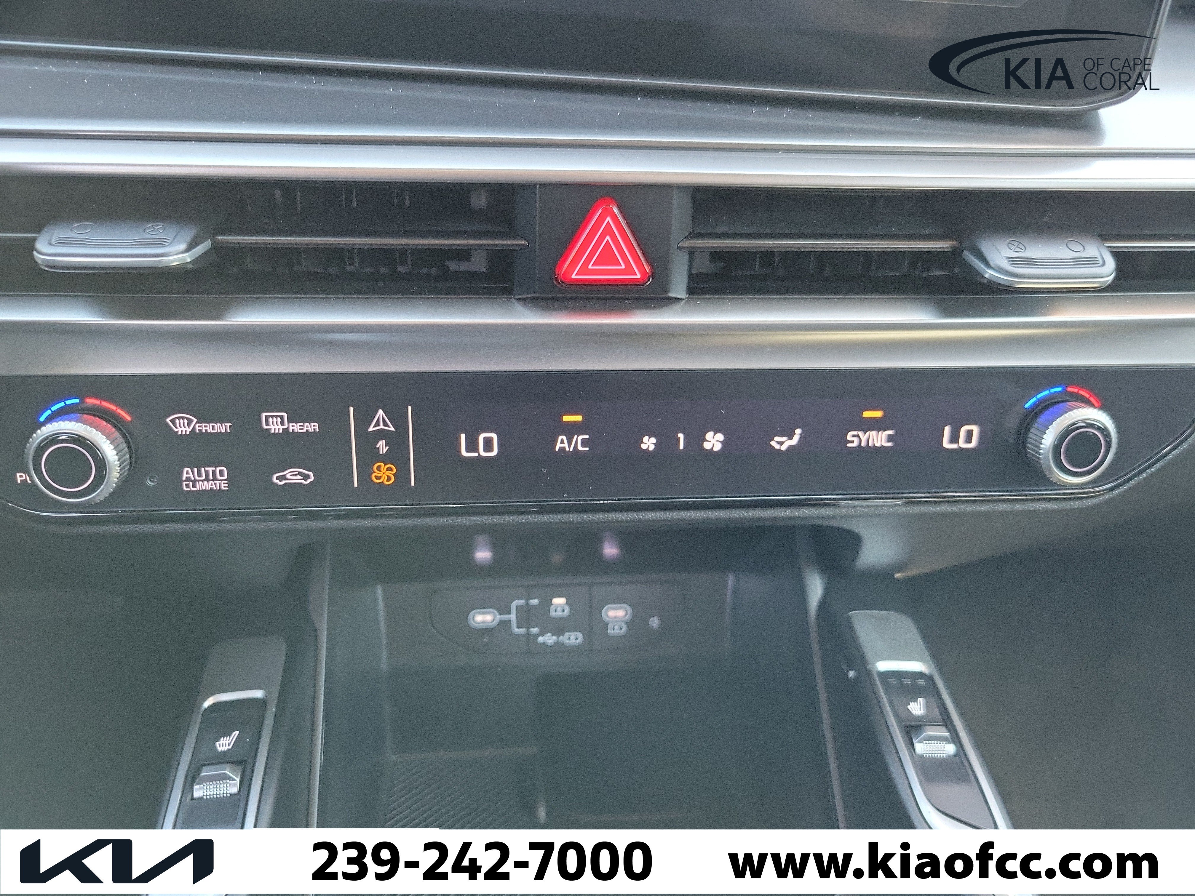 Certified 2024 Kia Sorento S w/ Panoramic Sunroof Package FWD image 25
