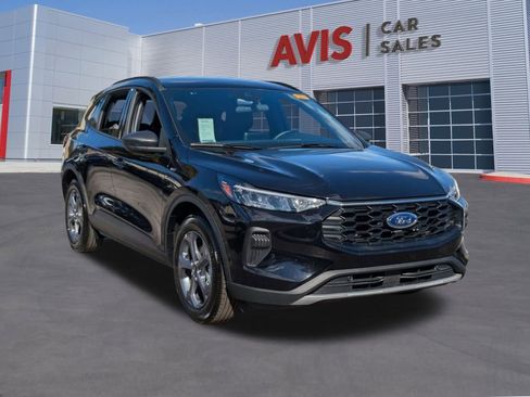 Used 2025 Ford Escape ST-Line image 3