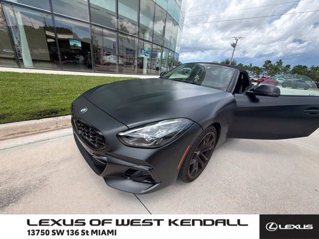 Used 2026 BMW Z4 M40i RWD image 1
